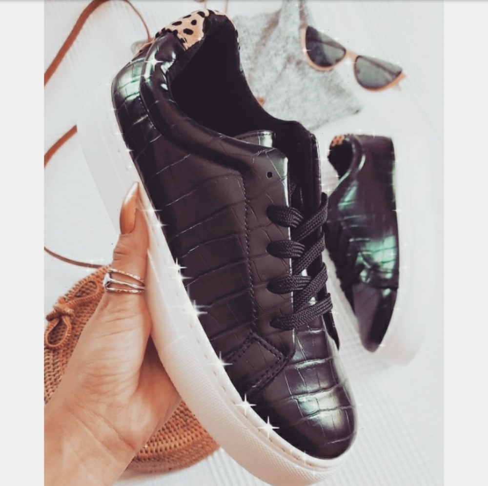 🚨Leopard Sneaker collection// black lace up - Picture 5 of 8